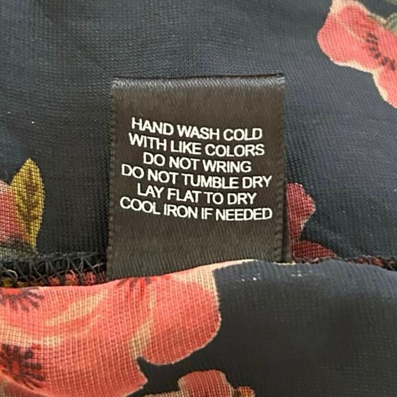 Fashion Nova Women Sleeveless Velvet Bustier Top Black Grunge Whimsigoth Small - Picture 6 of 8